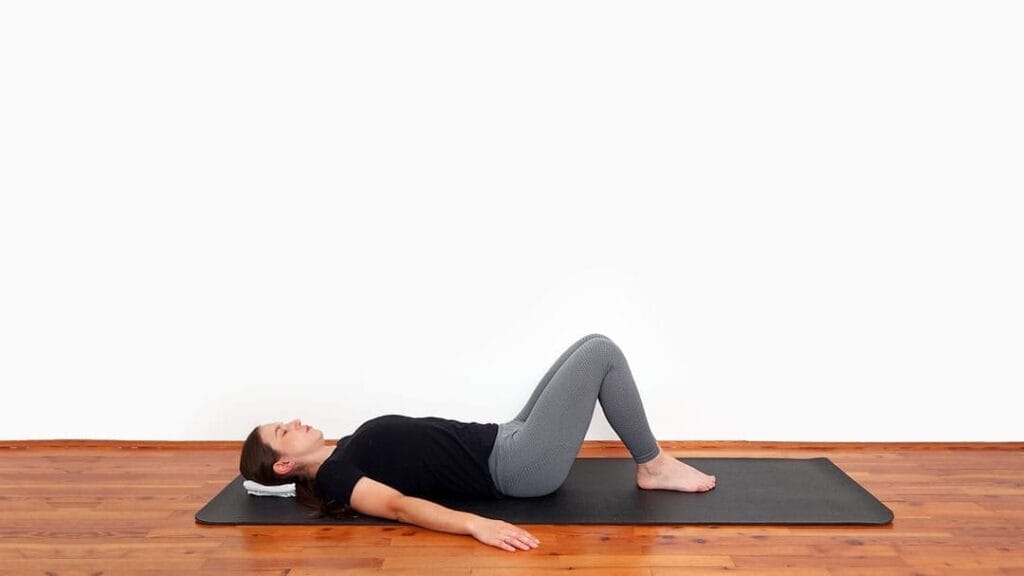 supine trunk rotation stretch step 1