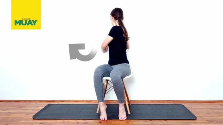 Rotația trunchiului din poziție așezată