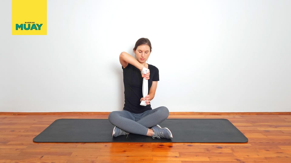 Tennis Elbow Eccentric Twist with Resistive Bar Step 1